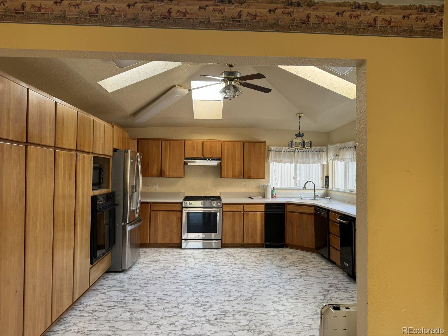 MLS Image #12 for 4654 s delaware street,englewood, Colorado