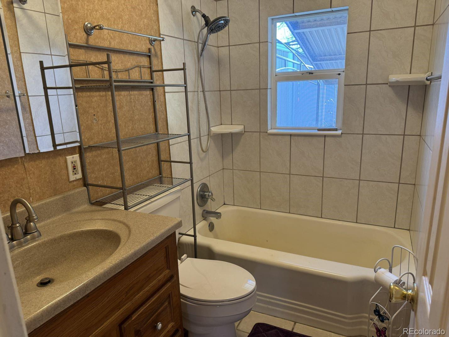 MLS Image #17 for 4654 s delaware street,englewood, Colorado