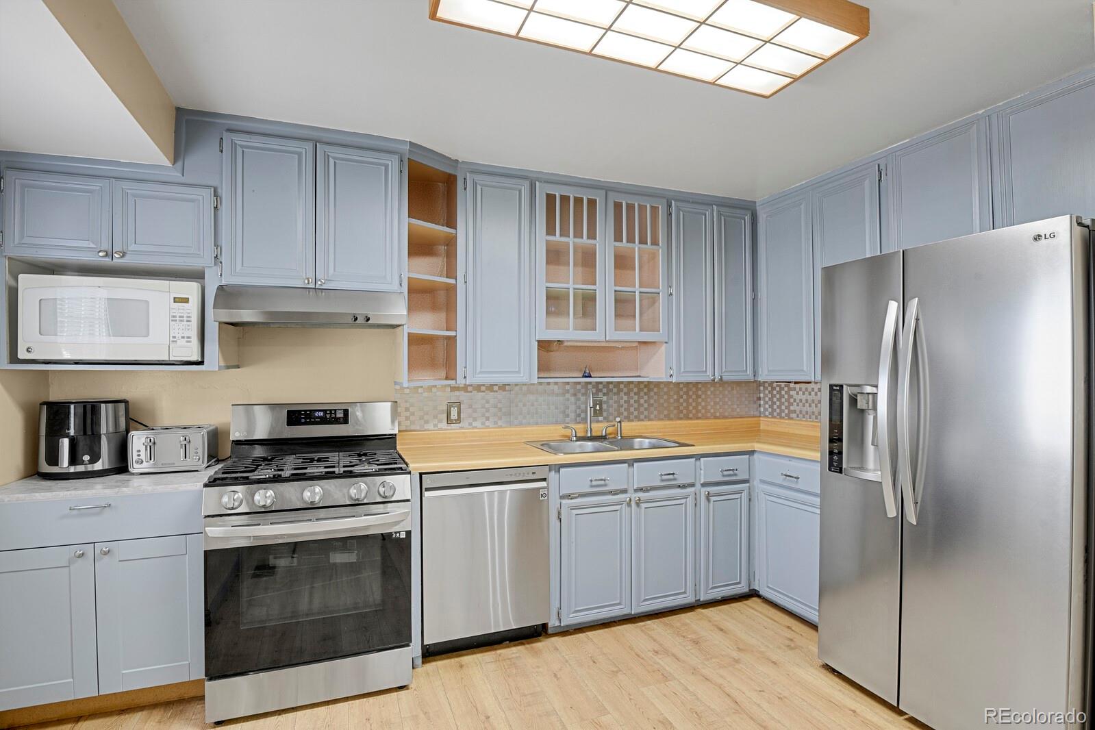 MLS Image #12 for 1881 e 95th avenue,thornton, Colorado