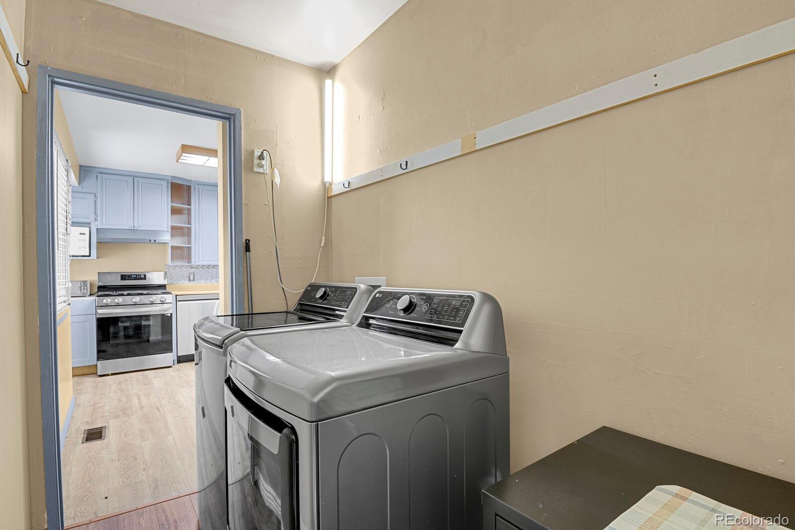 MLS Image #15 for 1881 e 95th avenue,thornton, Colorado