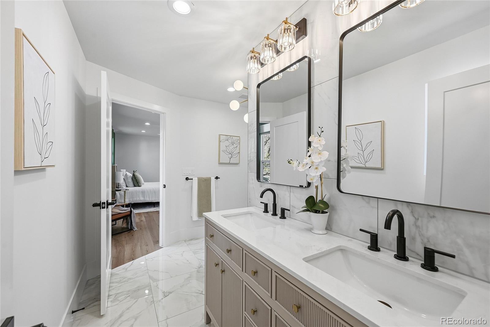 MLS Image #14 for 4011 s magnolia way,denver, Colorado