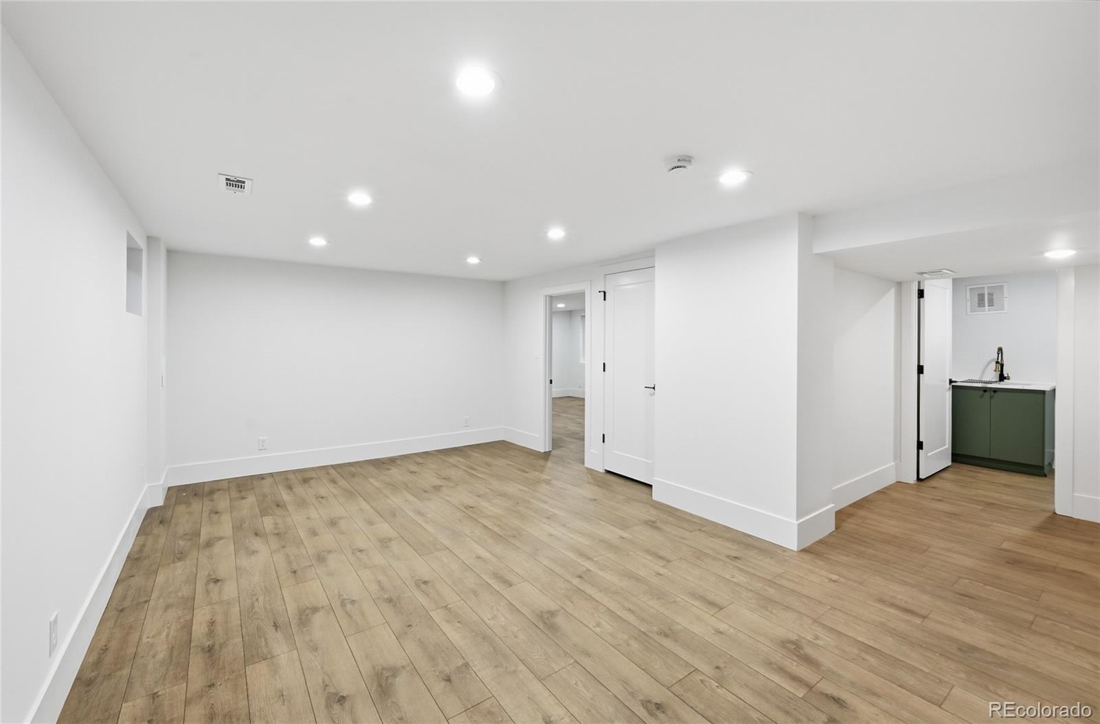 MLS Image #20 for 4011 s magnolia way,denver, Colorado