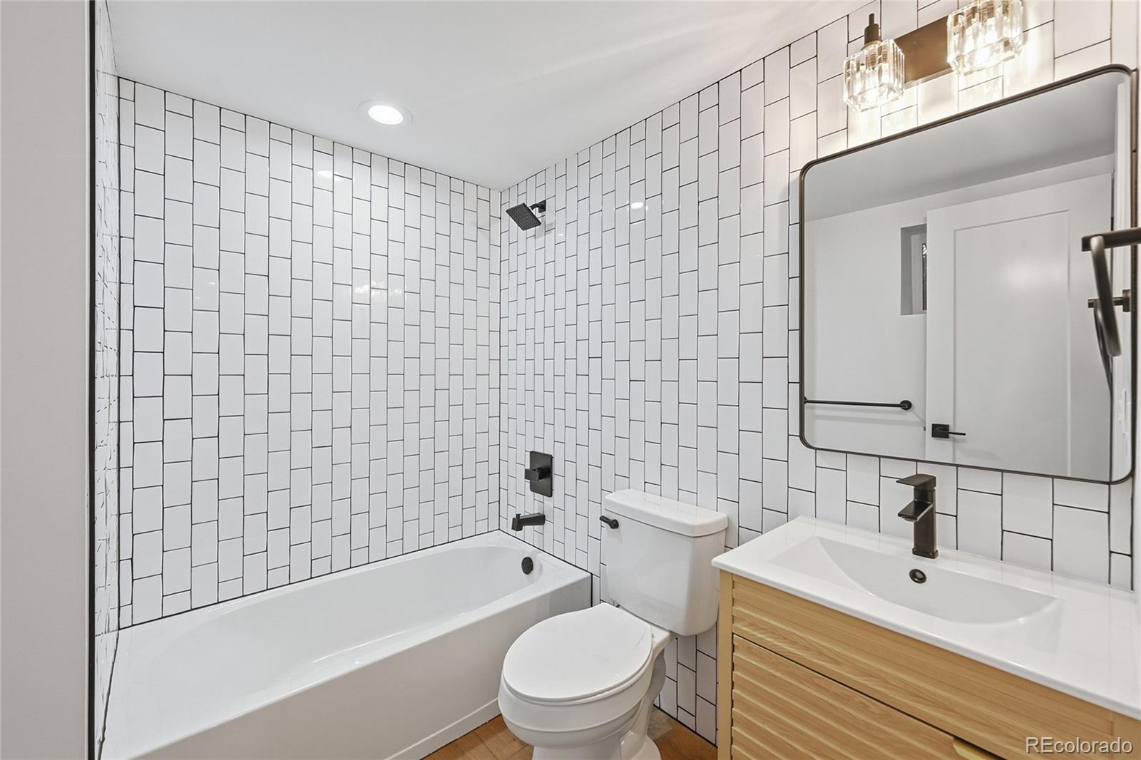 MLS Image #24 for 4011 s magnolia way,denver, Colorado