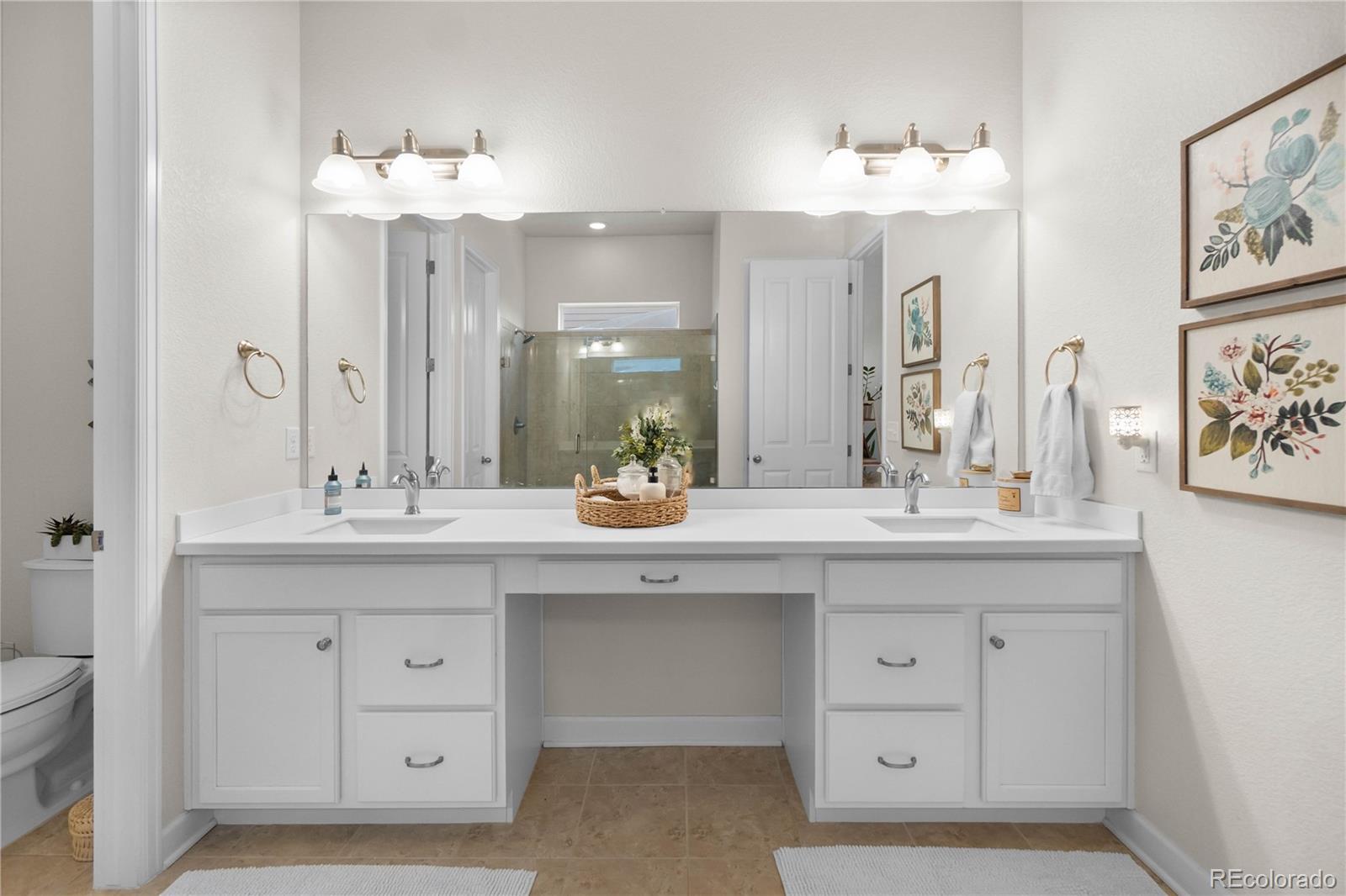 MLS Image #22 for 32 n jackson gap way,aurora, Colorado