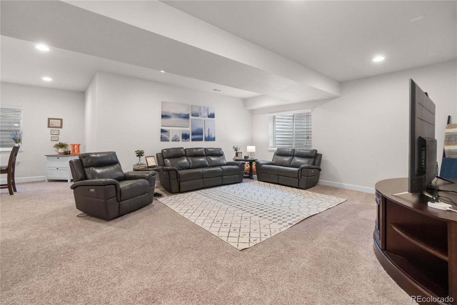 MLS Image #23 for 32 n jackson gap way,aurora, Colorado