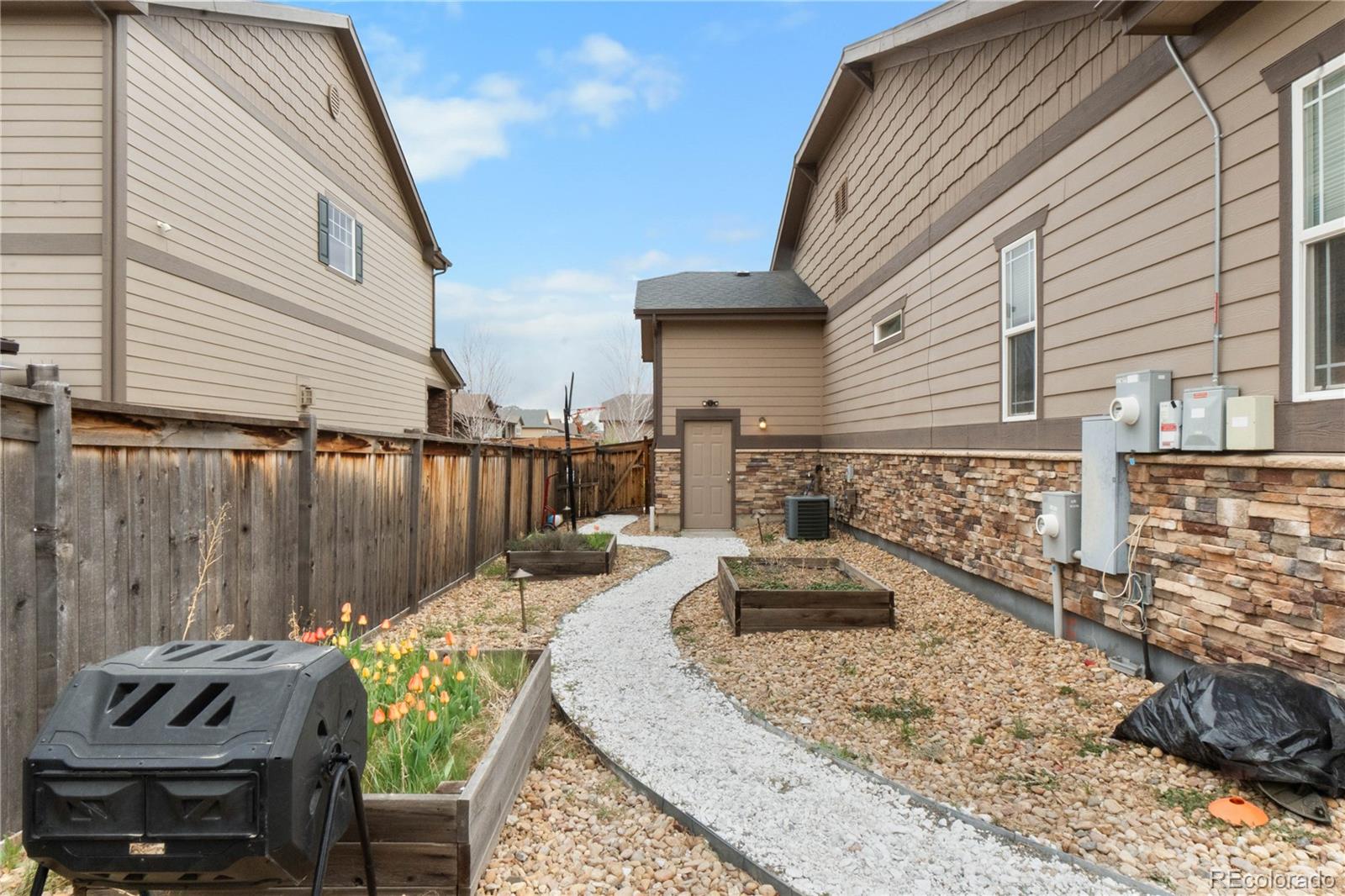 MLS Image #36 for 32 n jackson gap way,aurora, Colorado