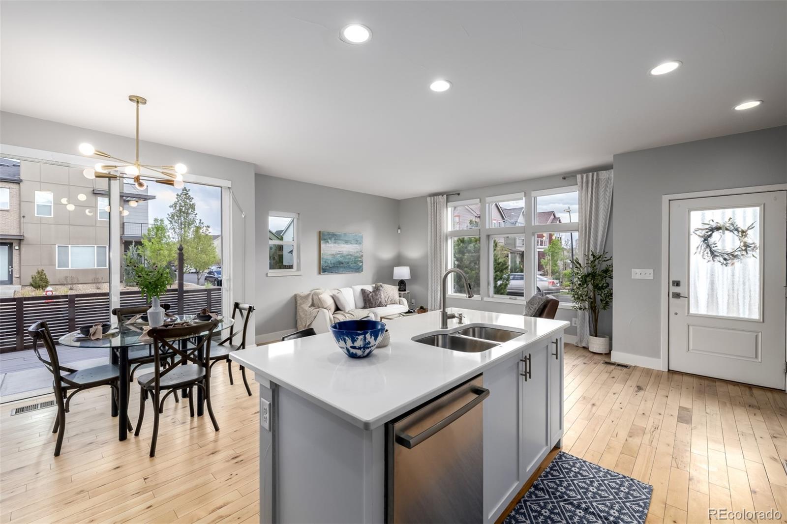 MLS Image #16 for 1815 w 66th avenue,denver, Colorado