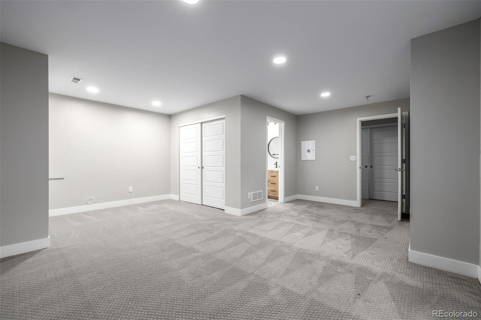 MLS Image #29 for 1815 w 66th avenue,denver, Colorado
