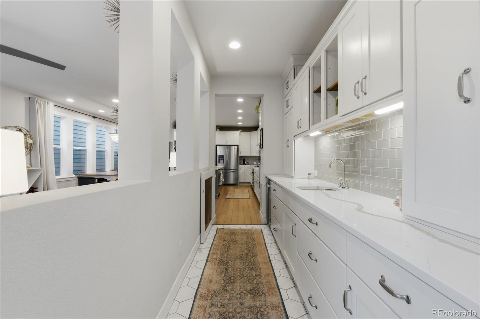MLS Image #16 for 1156 s lincoln street,denver, Colorado