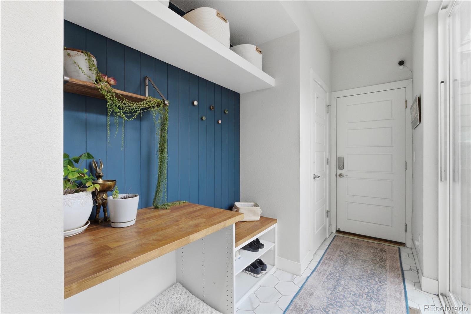 MLS Image #18 for 1156 s lincoln street,denver, Colorado