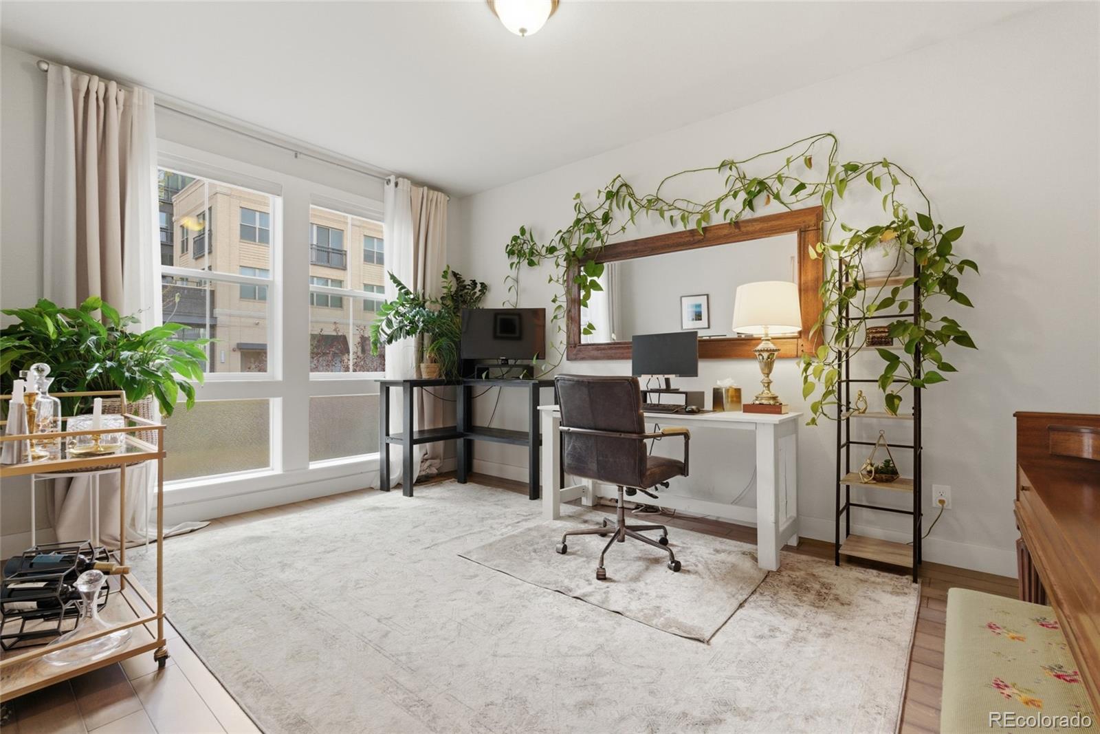 MLS Image #19 for 1156 s lincoln street,denver, Colorado