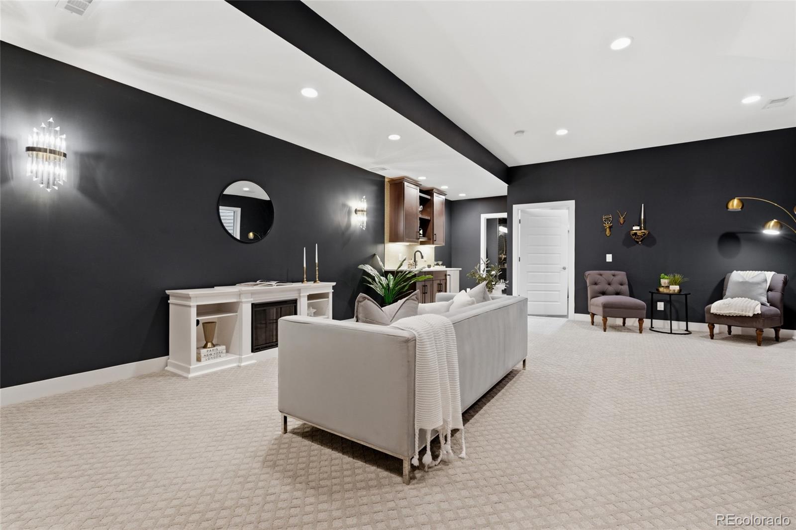 MLS Image #32 for 1156 s lincoln street,denver, Colorado