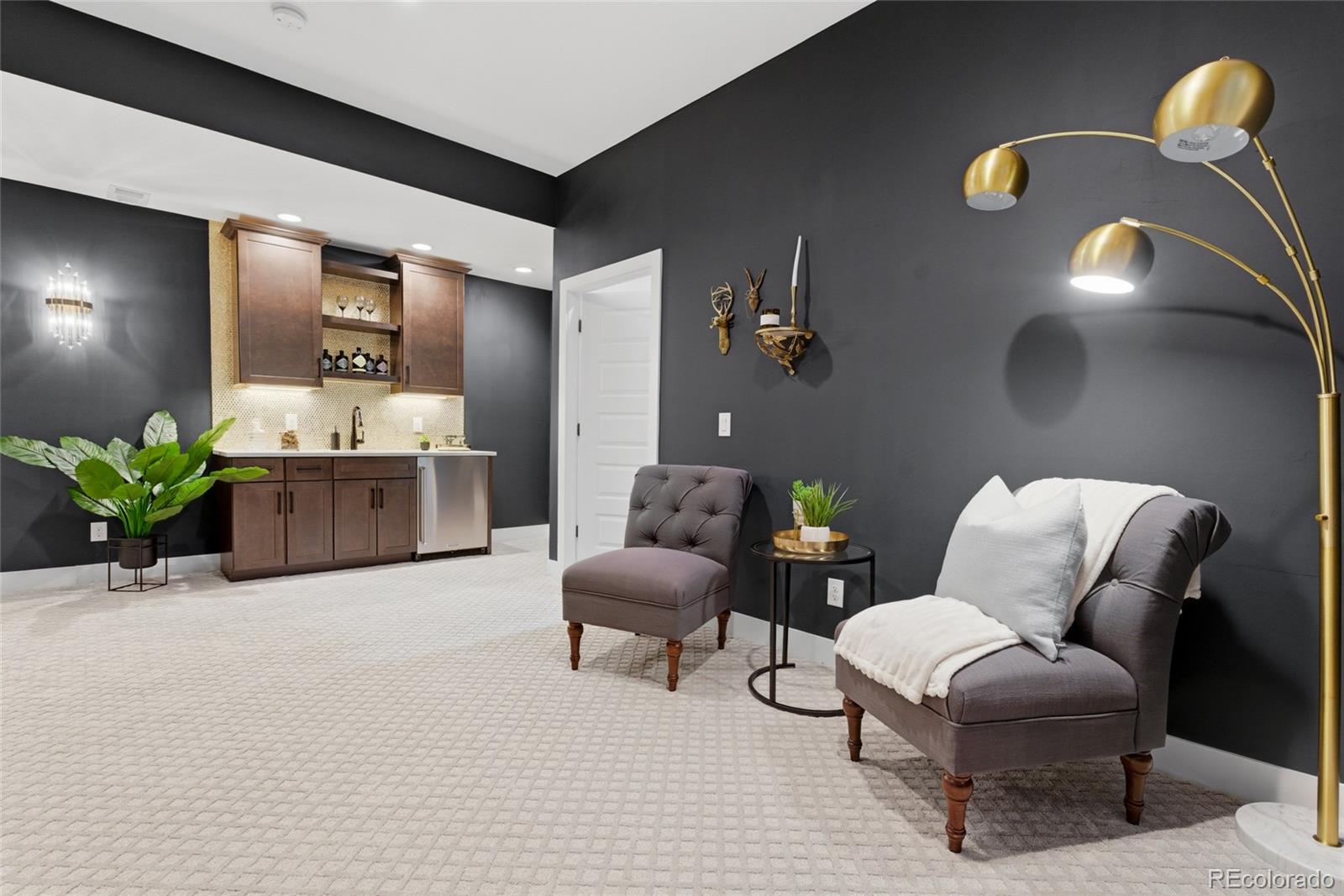 MLS Image #33 for 1156 s lincoln street,denver, Colorado