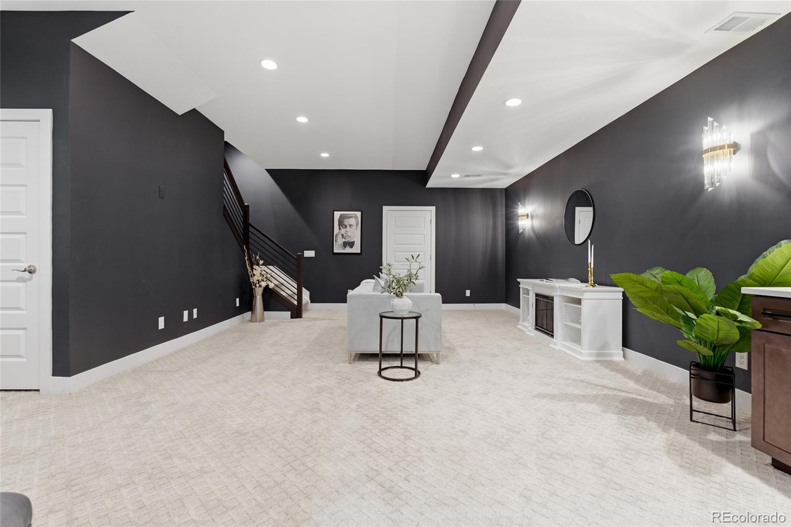 MLS Image #37 for 1156 s lincoln street,denver, Colorado