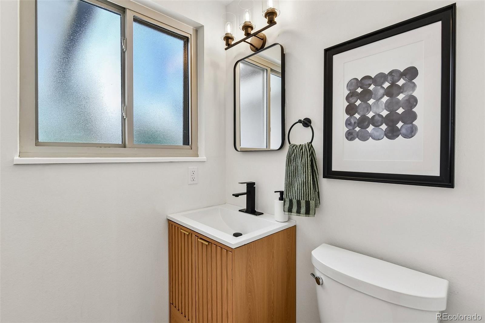 MLS Image #13 for 3345 s akron street,denver, Colorado