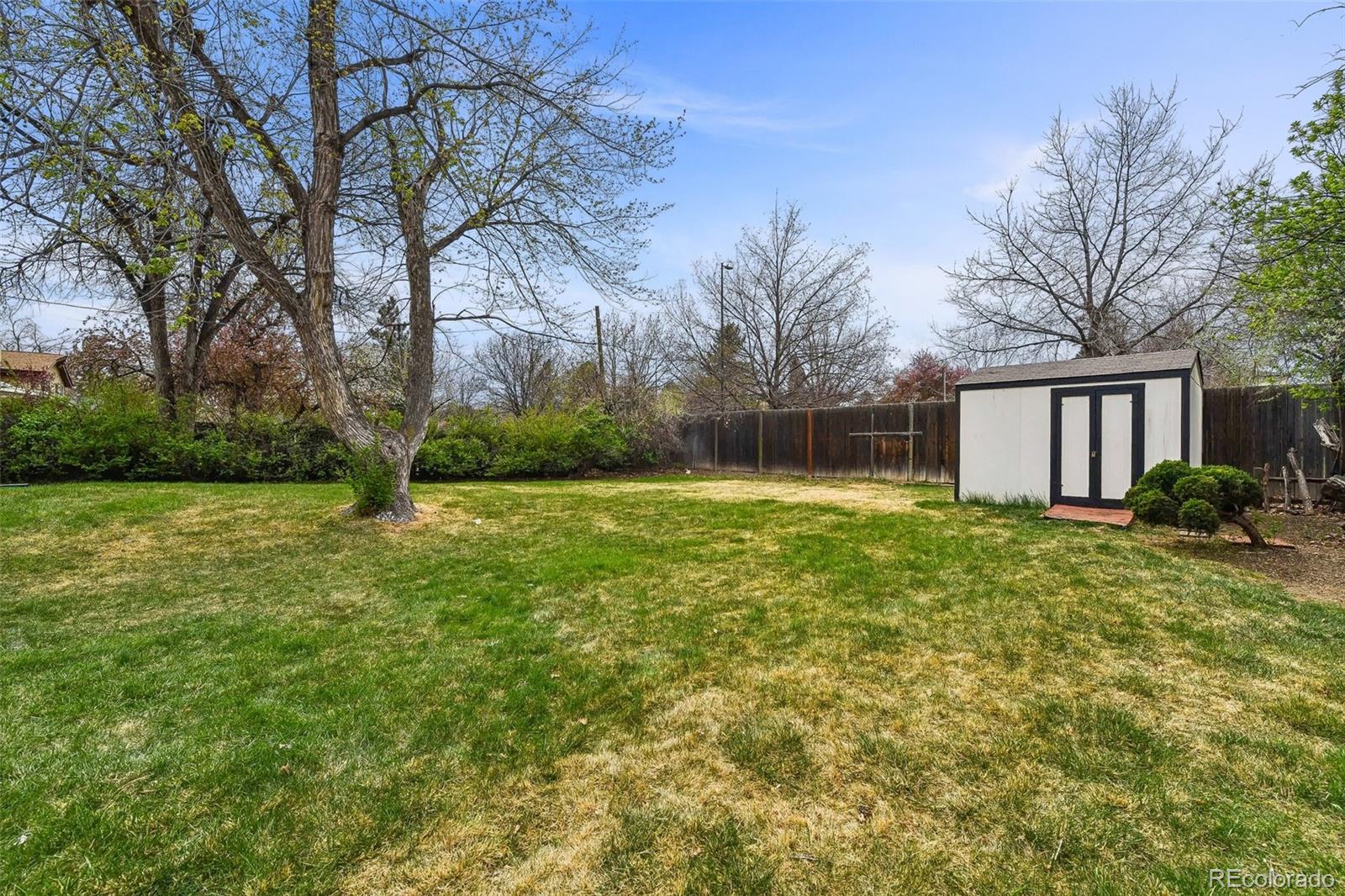 MLS Image #20 for 3345 s akron street,denver, Colorado