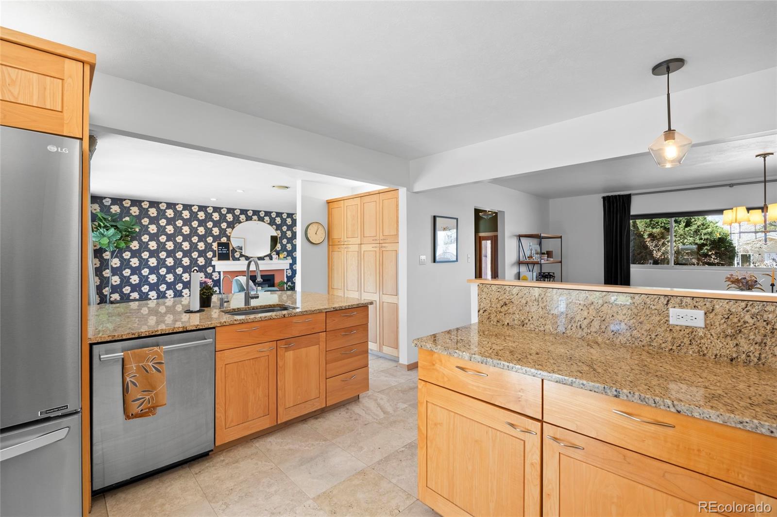 MLS Image #12 for 3696 s hibiscus way,denver, Colorado