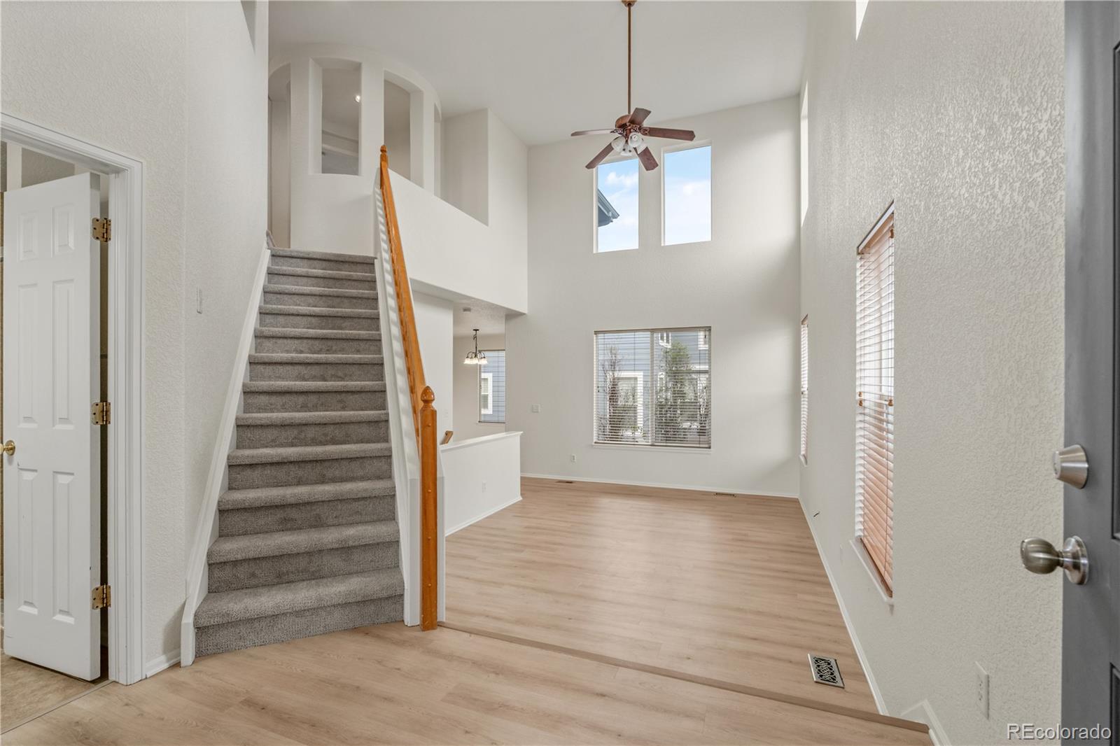 MLS Image #3 for 10665  evondale street,highlands ranch, Colorado