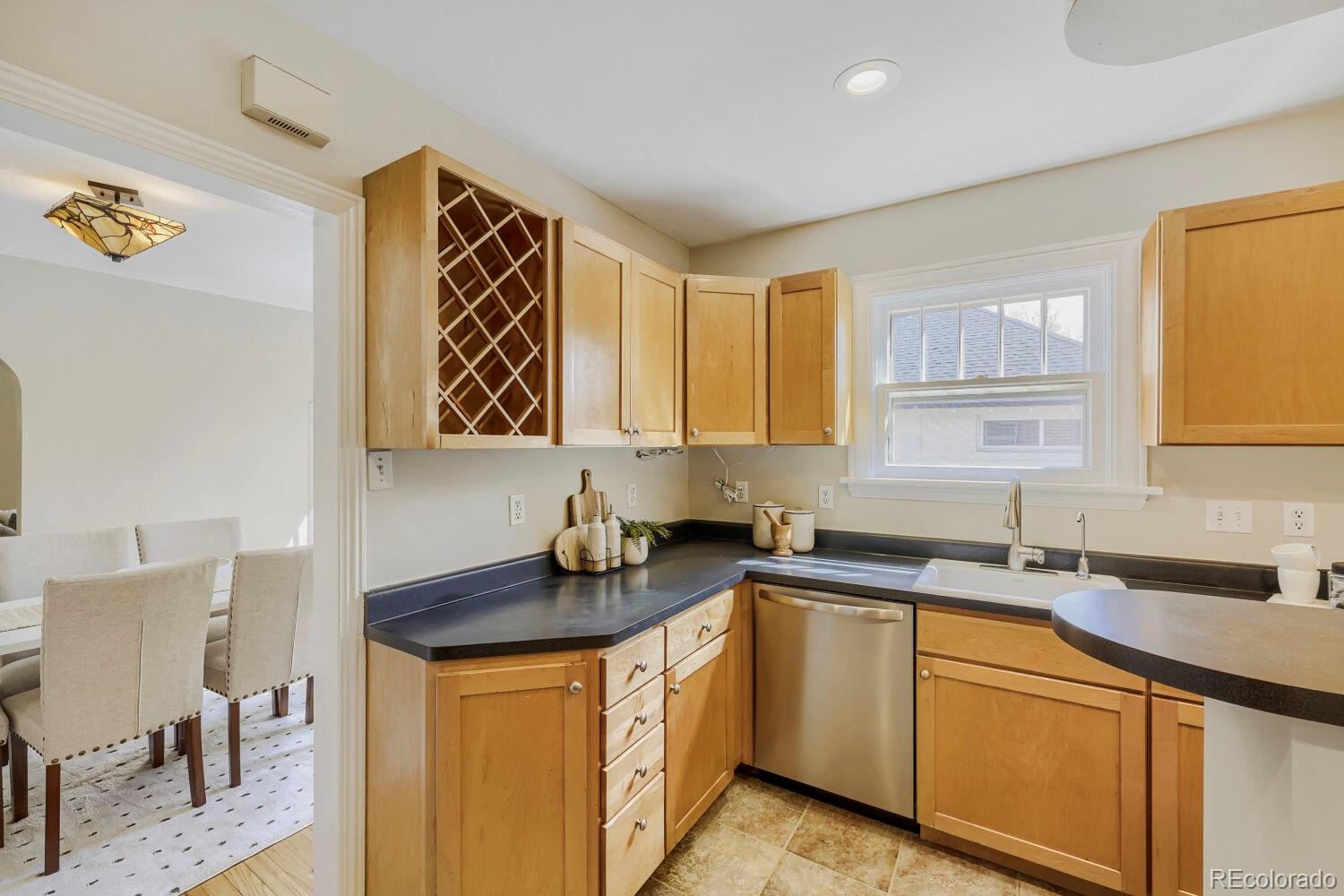 MLS Image #10 for 1249  niagara street,denver, Colorado