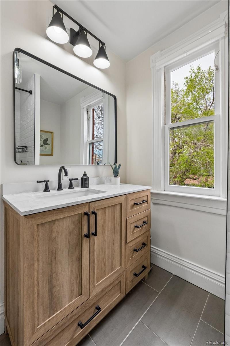MLS Image #18 for 41 s grant street,denver, Colorado