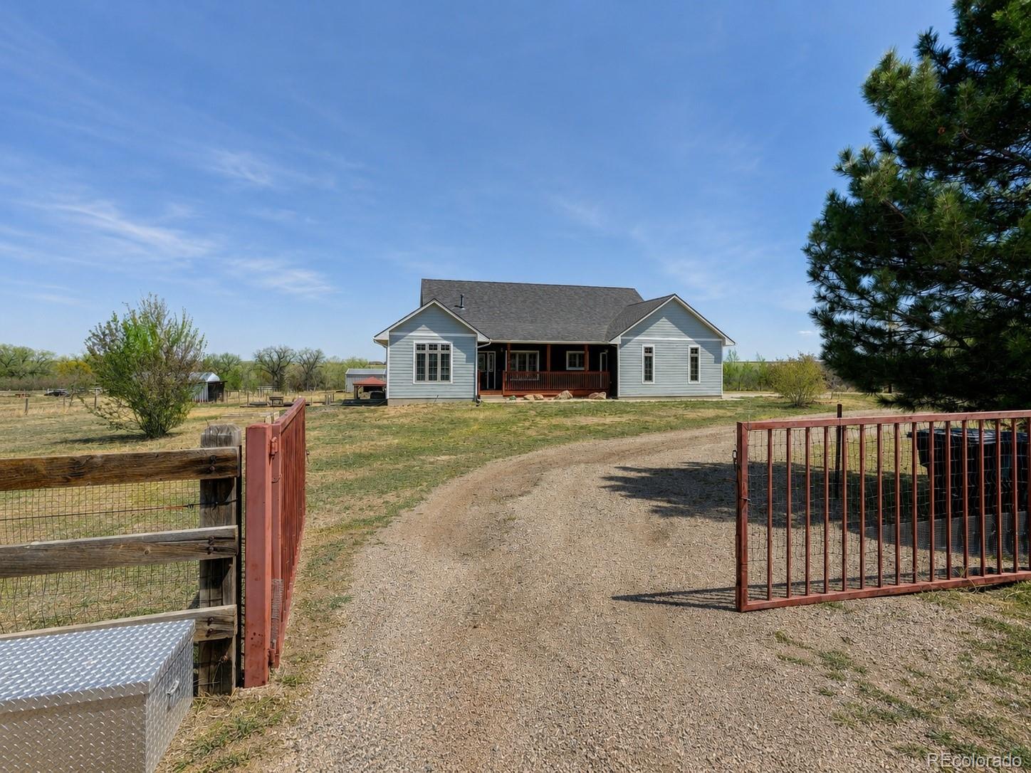 MLS Image #2 for 59956 e commanche way,strasburg, Colorado