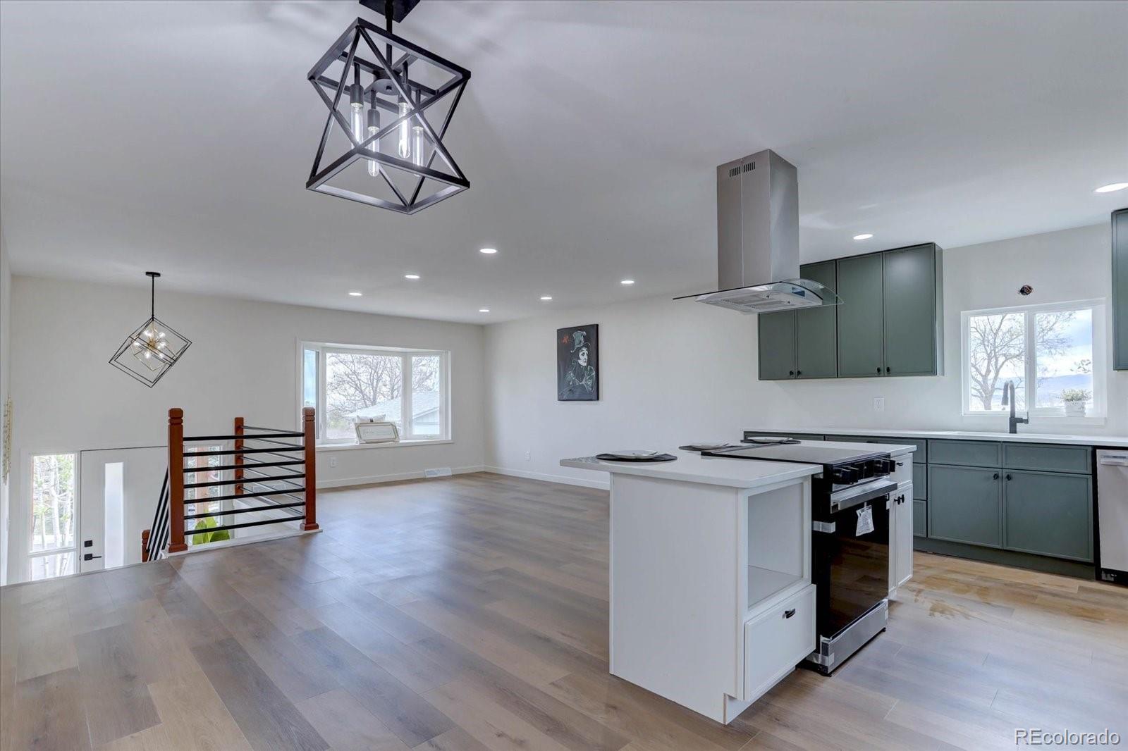MLS Image #4 for 1573 s yank street,lakewood, Colorado