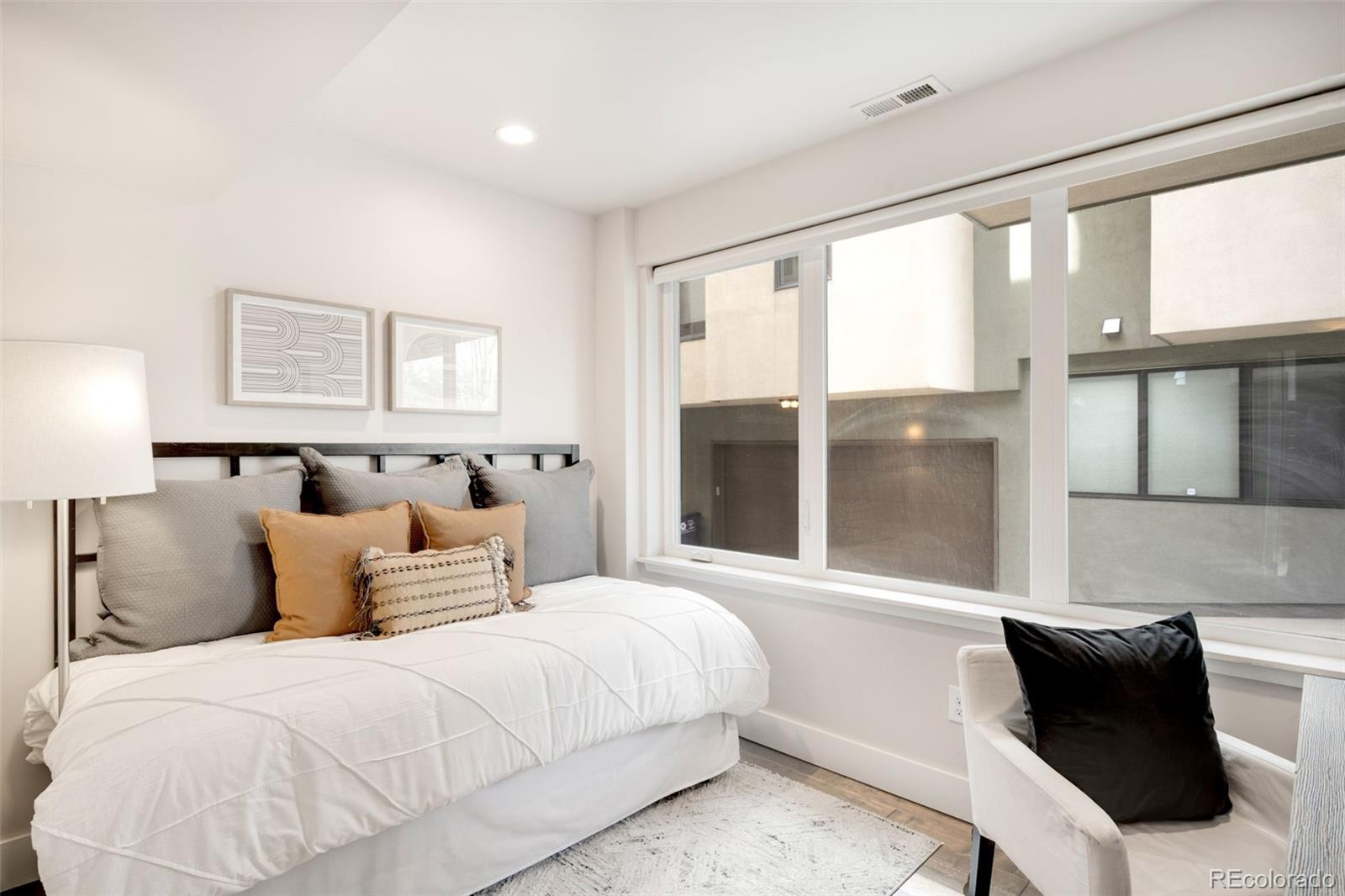 MLS Image #13 for 2728 w 26th avenue,denver, Colorado