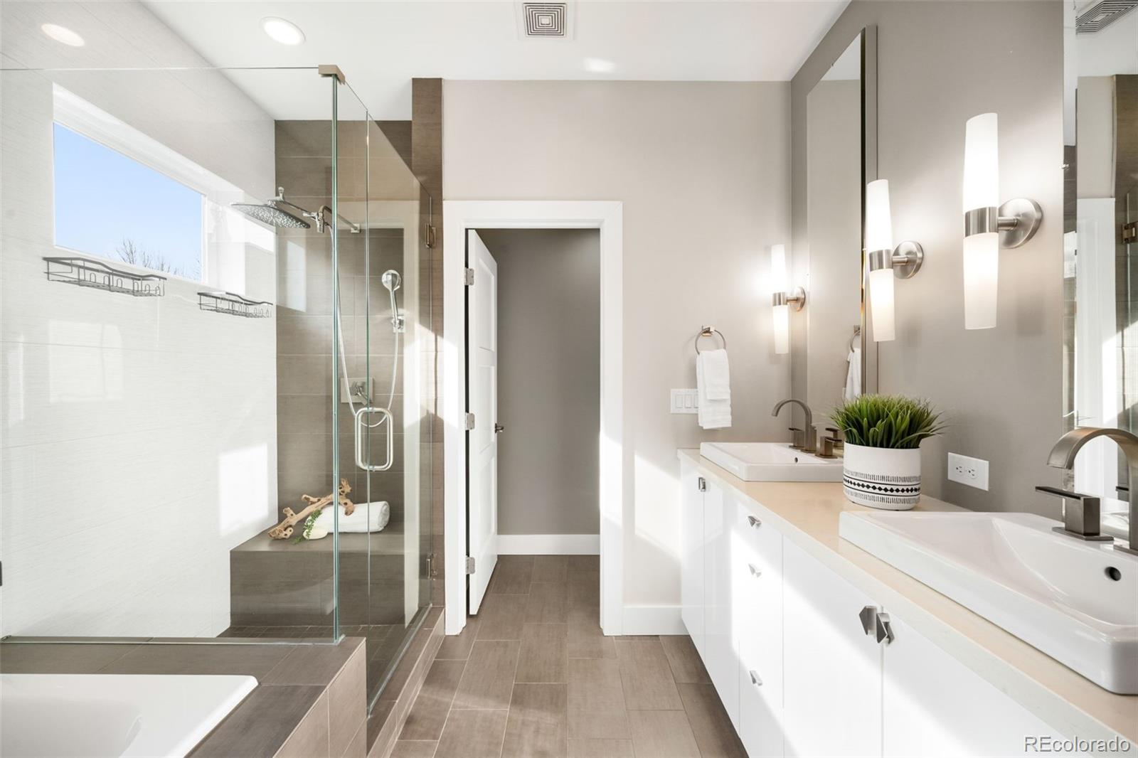 MLS Image #16 for 2728 w 26th avenue,denver, Colorado