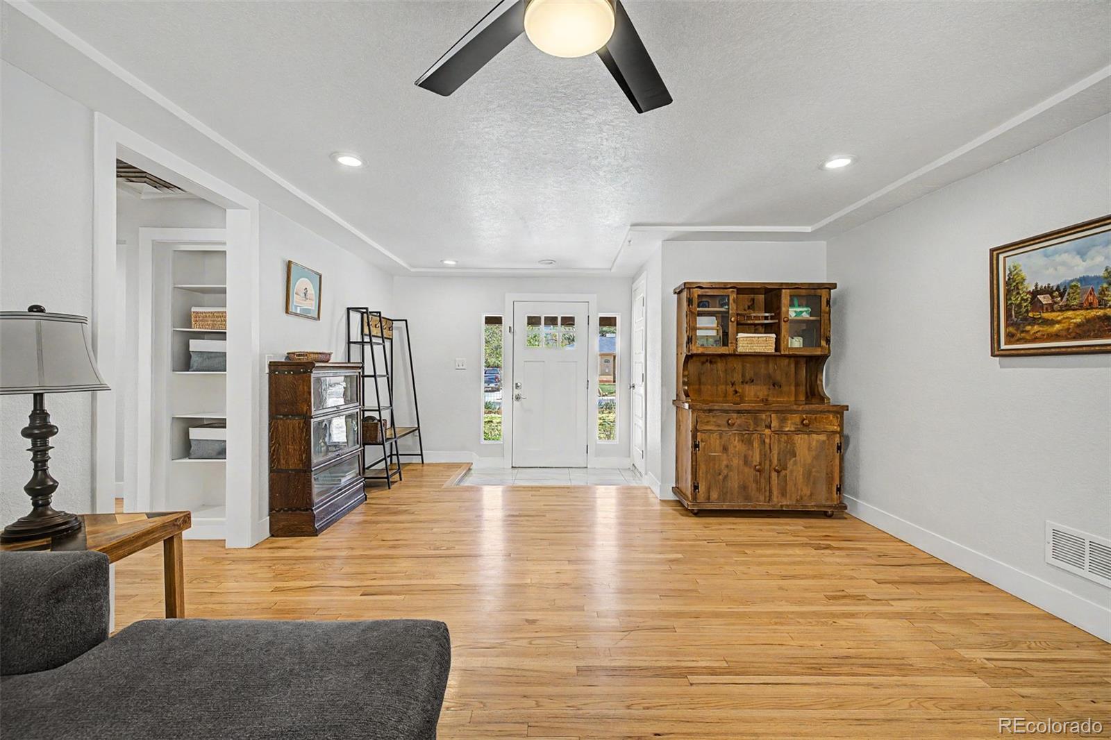 MLS Image #13 for 855 s yates street,denver, Colorado