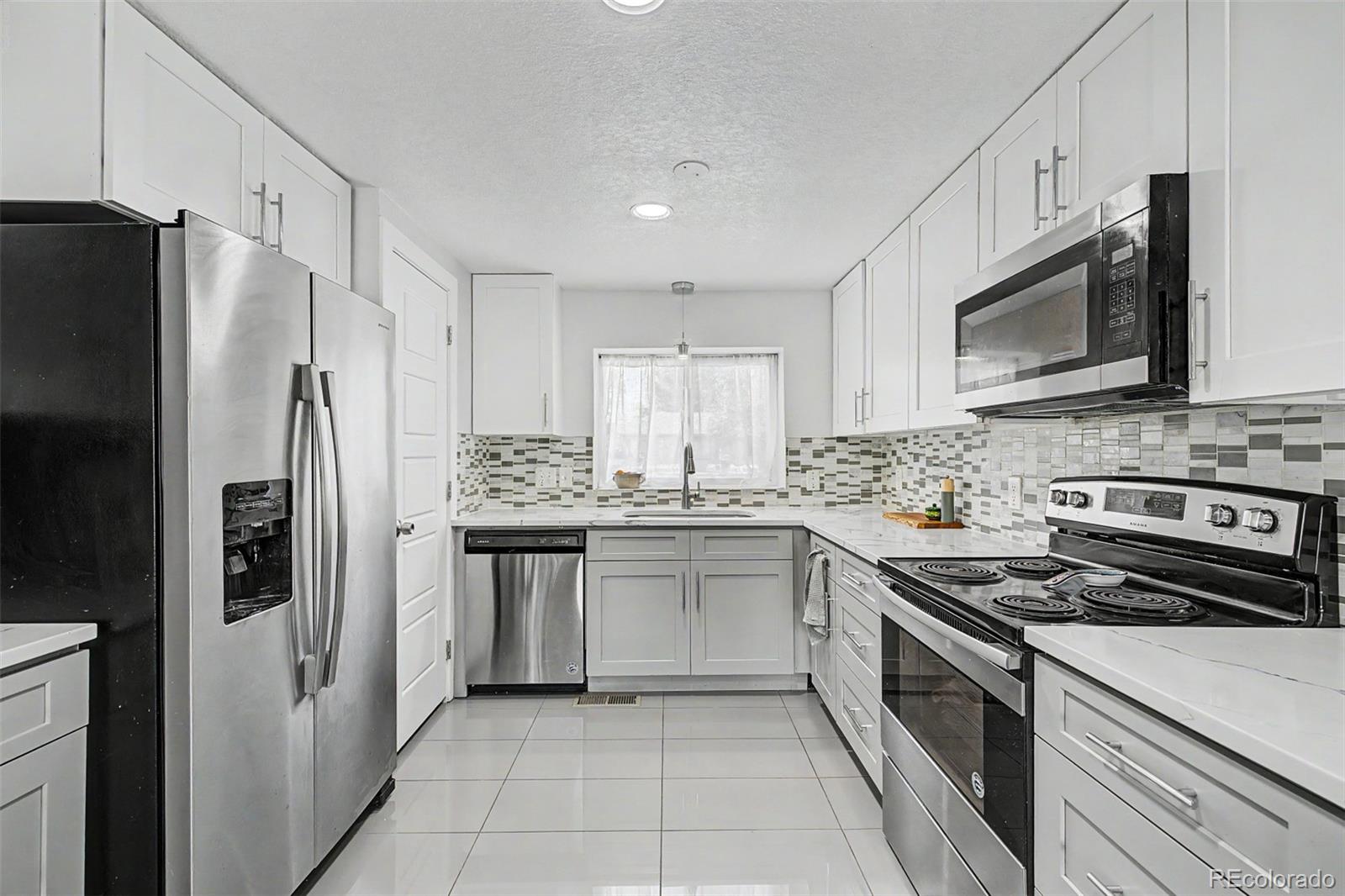 MLS Image #6 for 855 s yates street,denver, Colorado