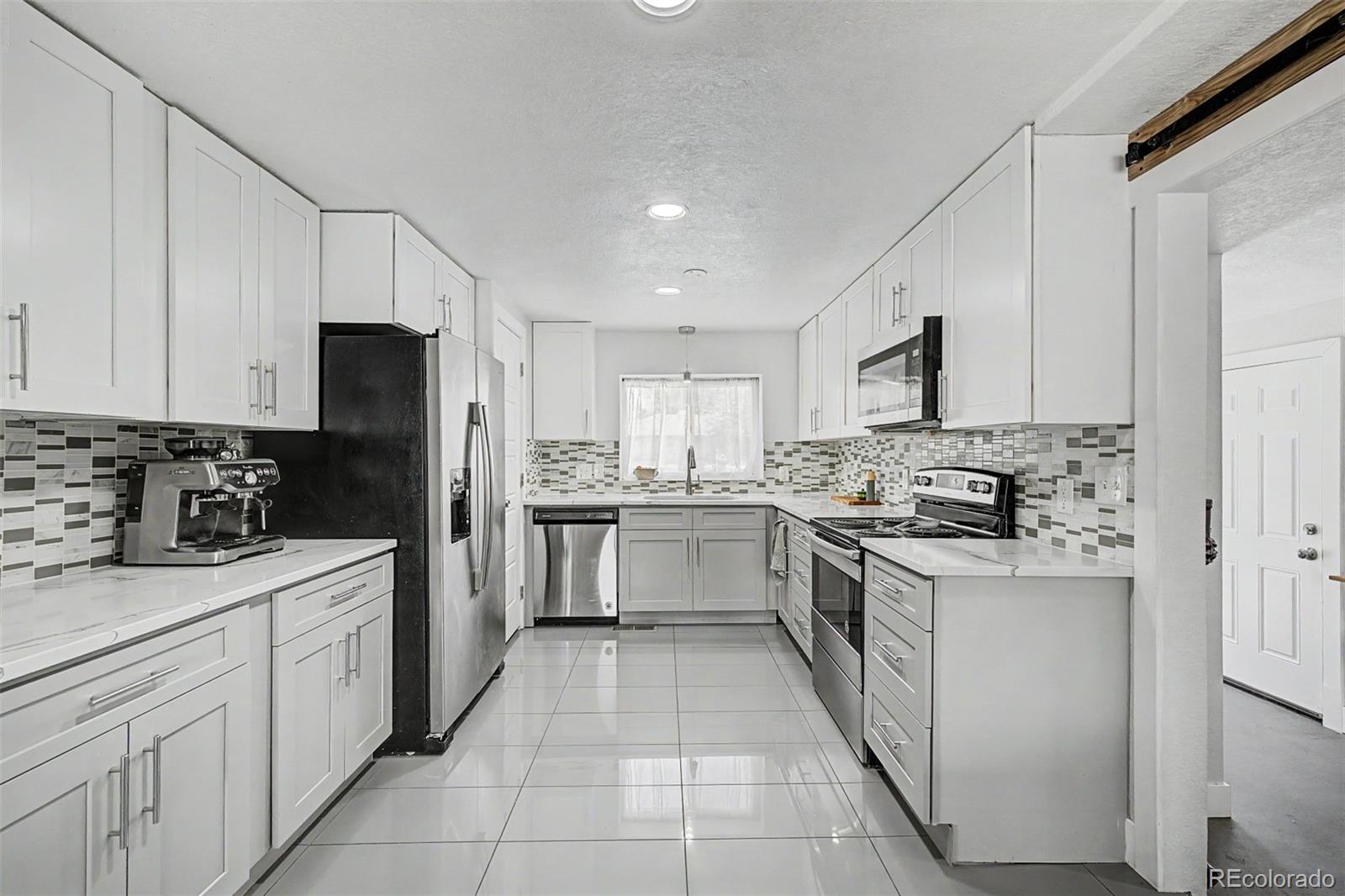 MLS Image #7 for 855 s yates street,denver, Colorado