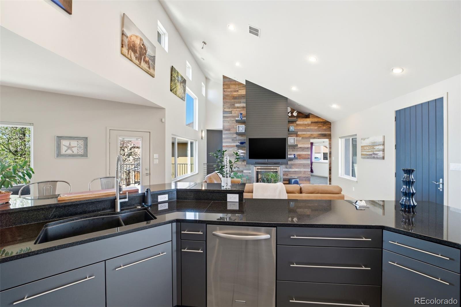 MLS Image #11 for 1529  lynn meadows drive,pueblo, Colorado