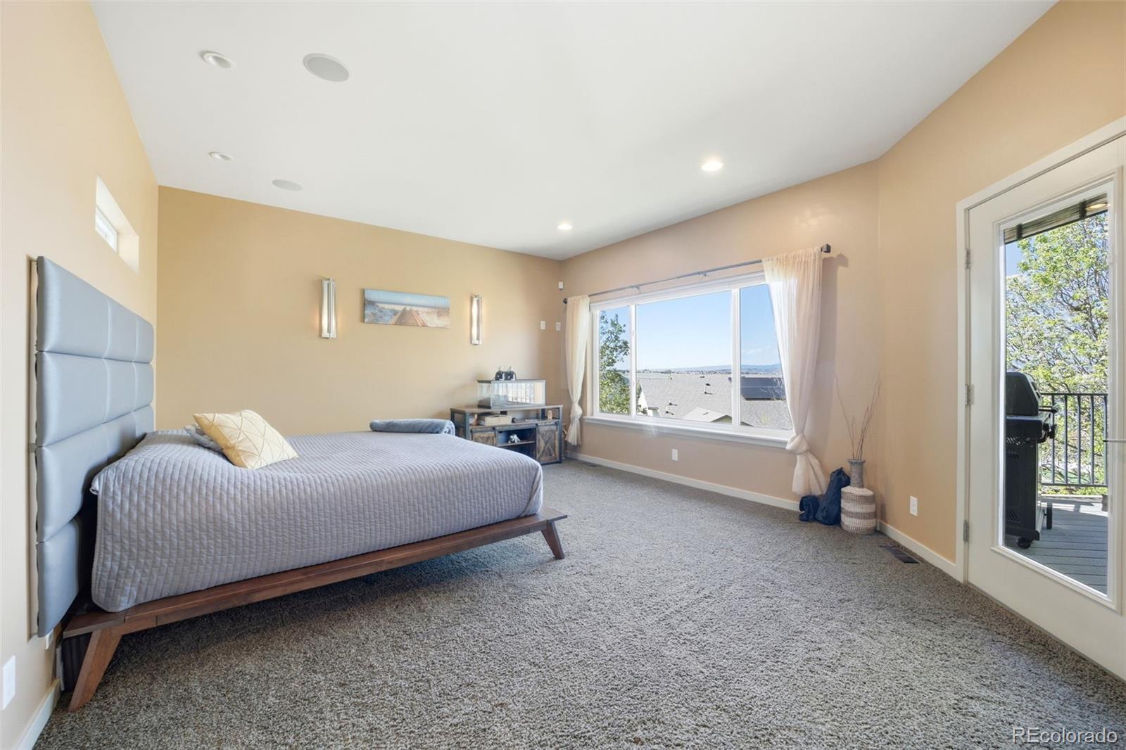 MLS Image #3 for 1529  lynn meadows drive,pueblo, Colorado