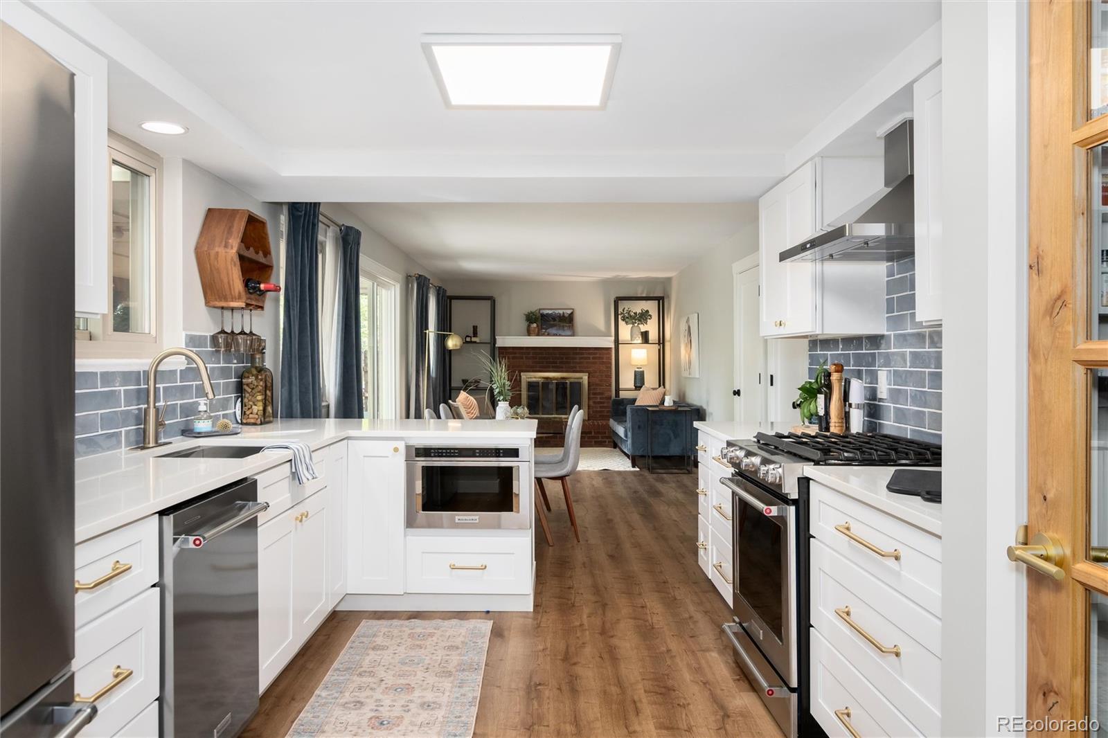 MLS Image #13 for 7047  cole court,arvada, Colorado