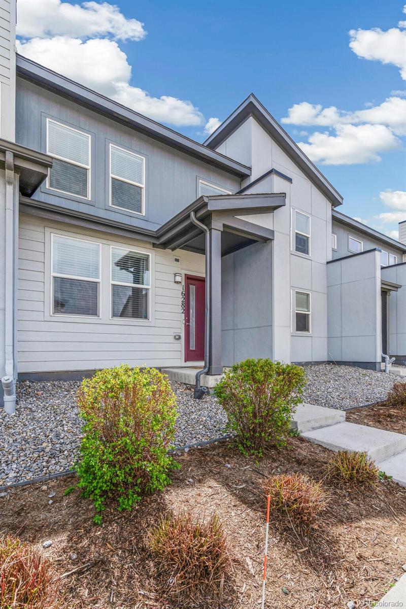 MLS Image #1 for 16282 e 47th place ,denver, Colorado