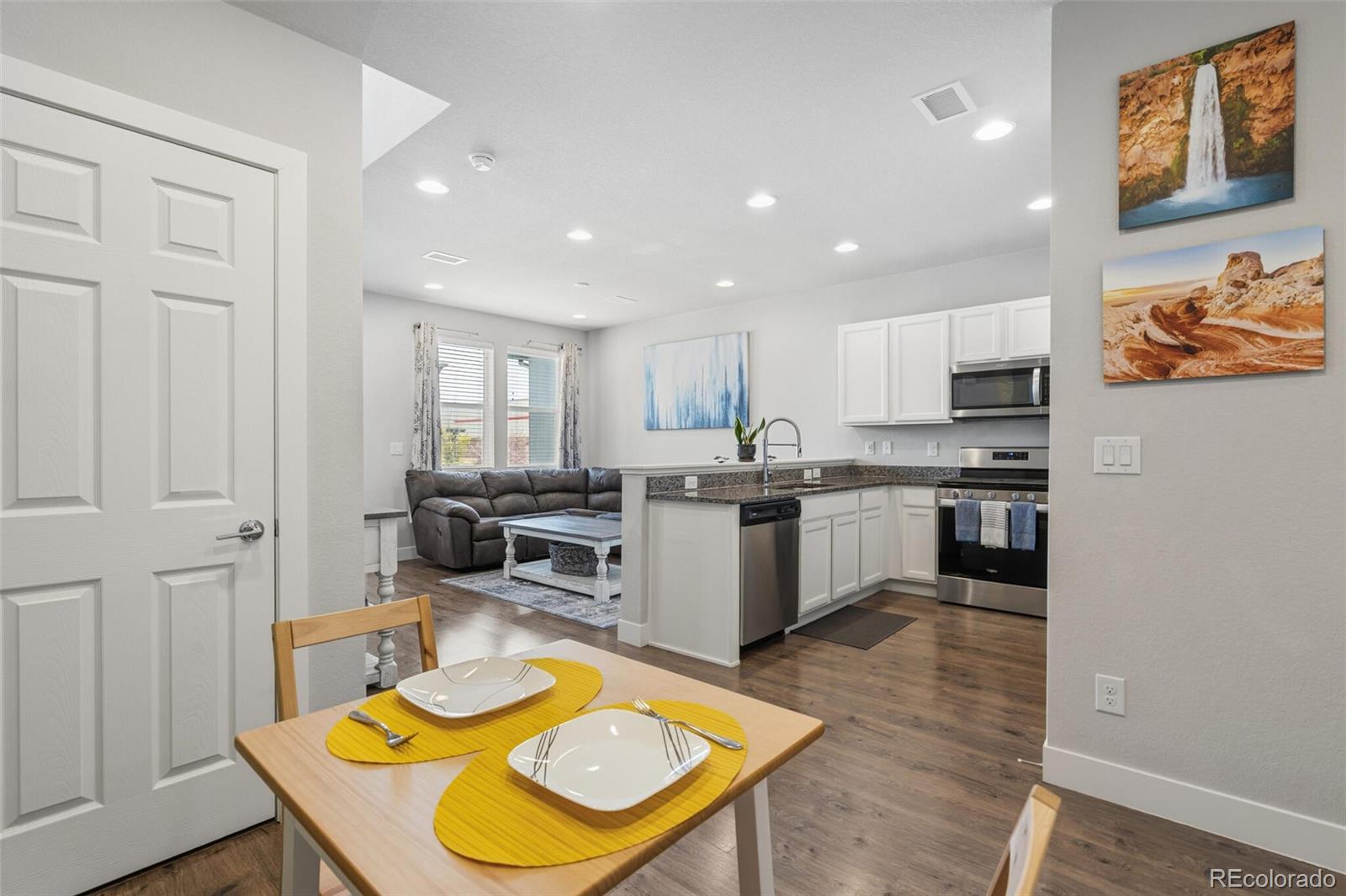 MLS Image #12 for 16282 e 47th place ,denver, Colorado