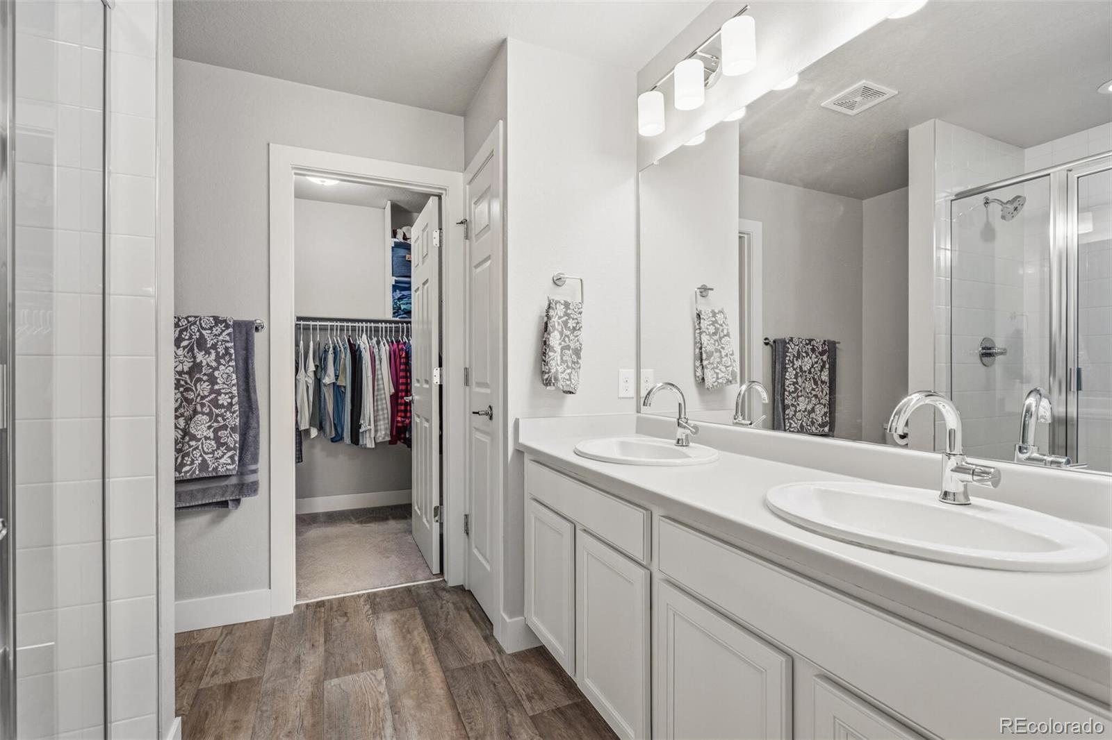 MLS Image #18 for 16282 e 47th place ,denver, Colorado