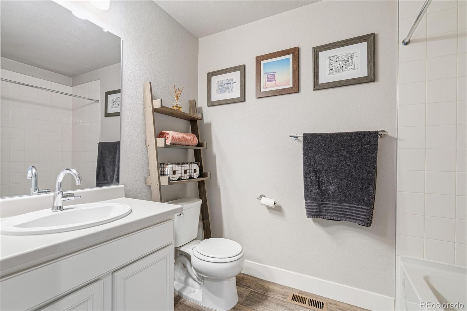 MLS Image #24 for 16282 e 47th place ,denver, Colorado