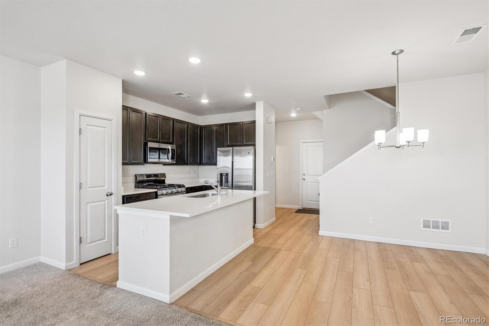 MLS Image #7 for 10581  paris street 1002,commerce city, Colorado