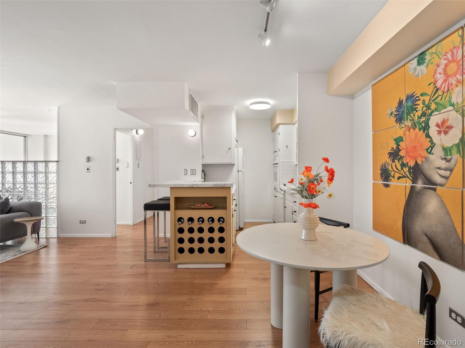 MLS Image #11 for 790 n washington street 405,denver, Colorado