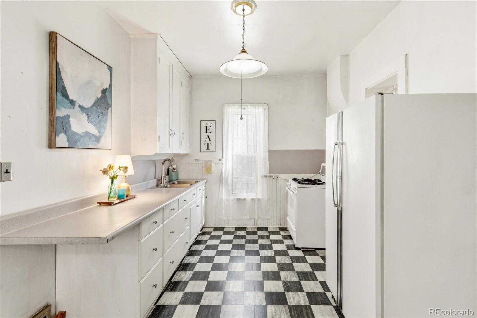 MLS Image #14 for 252 w irvington place,denver, Colorado