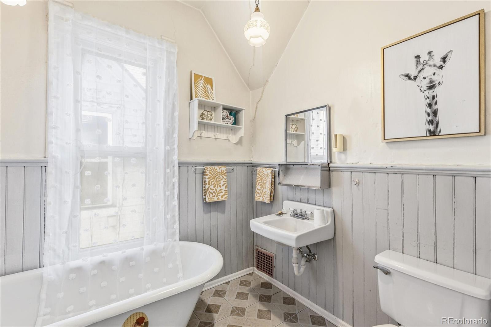 MLS Image #29 for 252 w irvington place,denver, Colorado