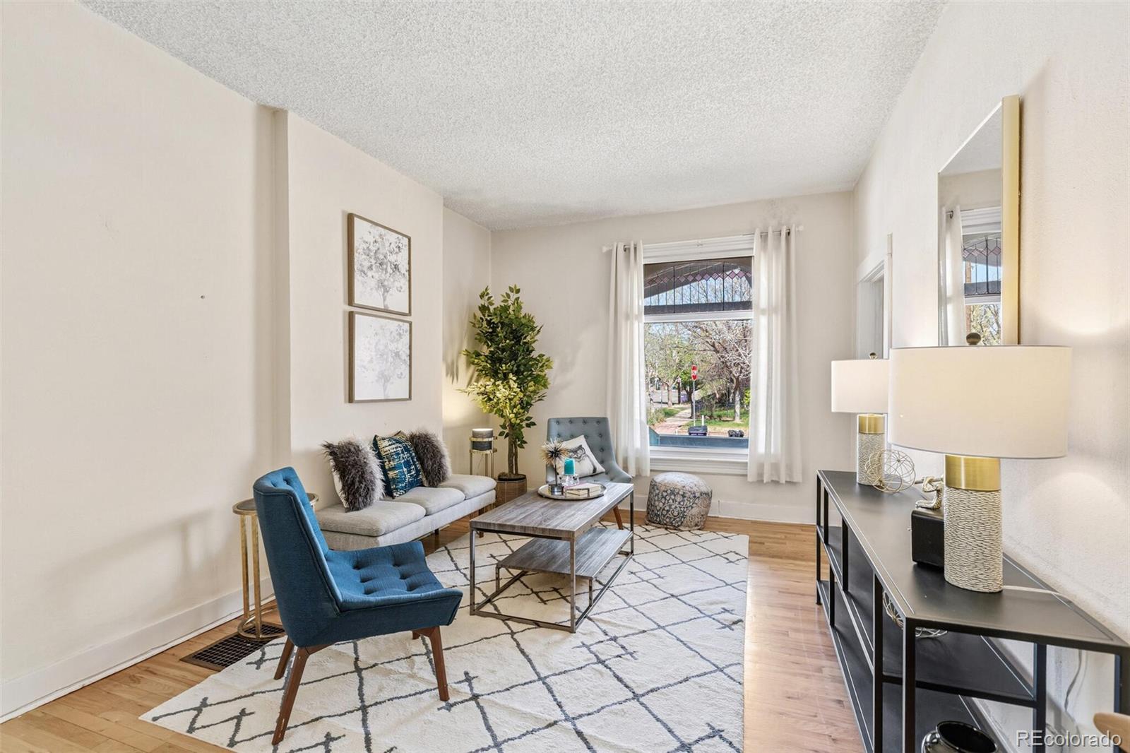 MLS Image #7 for 252 w irvington place,denver, Colorado