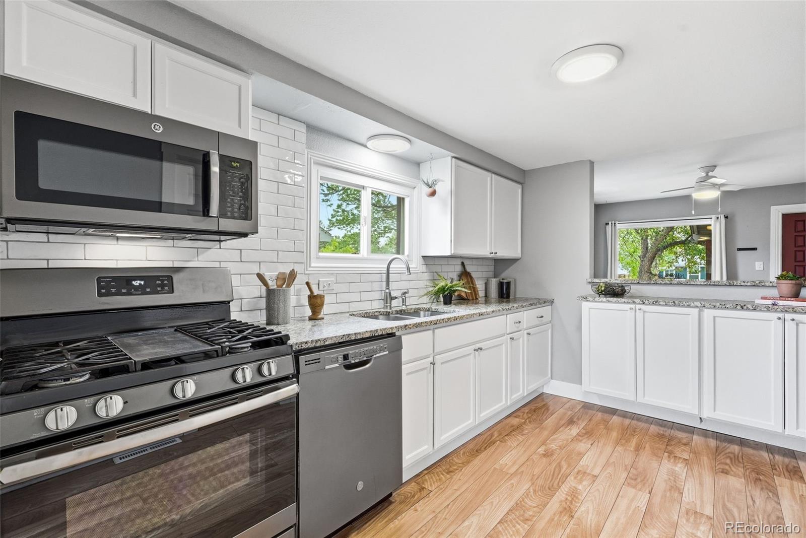 MLS Image #16 for 4186 s lincoln street,englewood, Colorado
