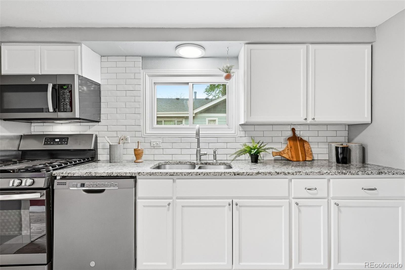 MLS Image #21 for 4186 s lincoln street,englewood, Colorado