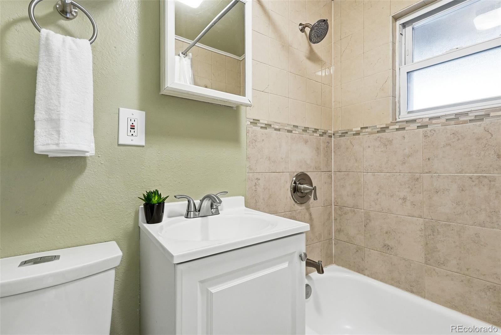 MLS Image #24 for 4186 s lincoln street,englewood, Colorado