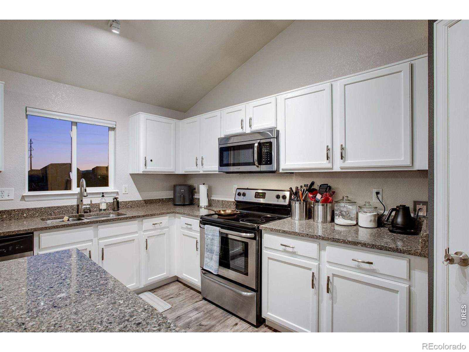 MLS Image #16 for 2209  santa fe drive,longmont, Colorado