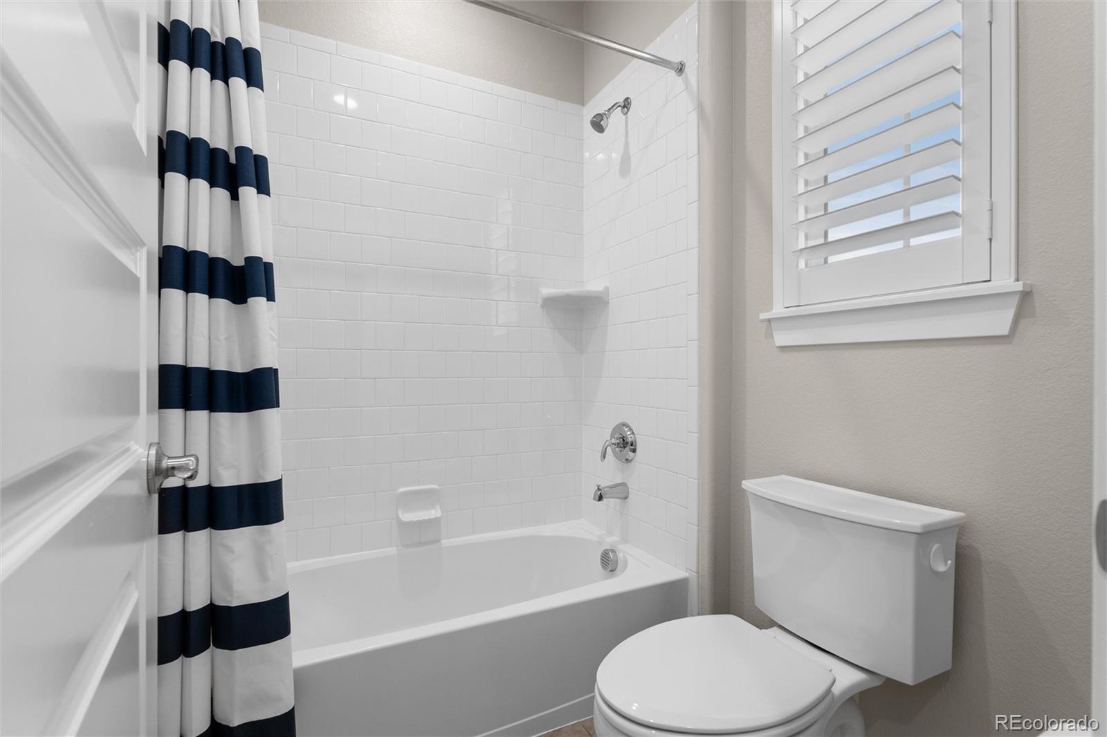 MLS Image #33 for 27671 e lakeview drive,aurora, Colorado