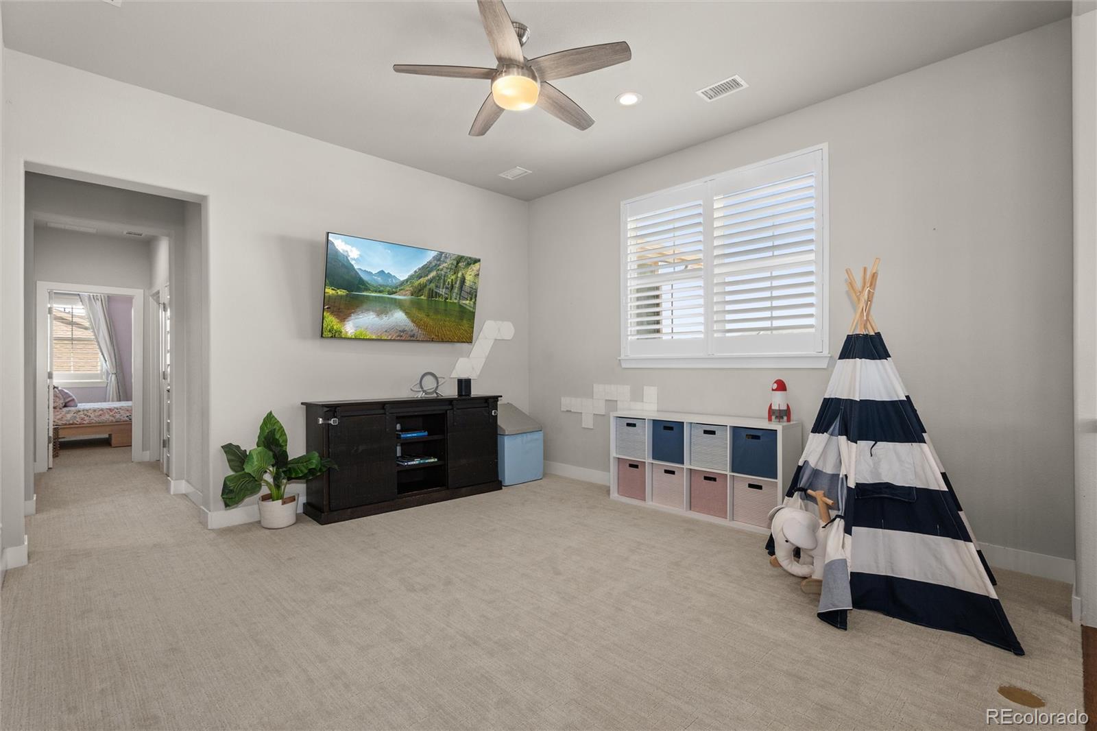 MLS Image #35 for 27671 e lakeview drive,aurora, Colorado