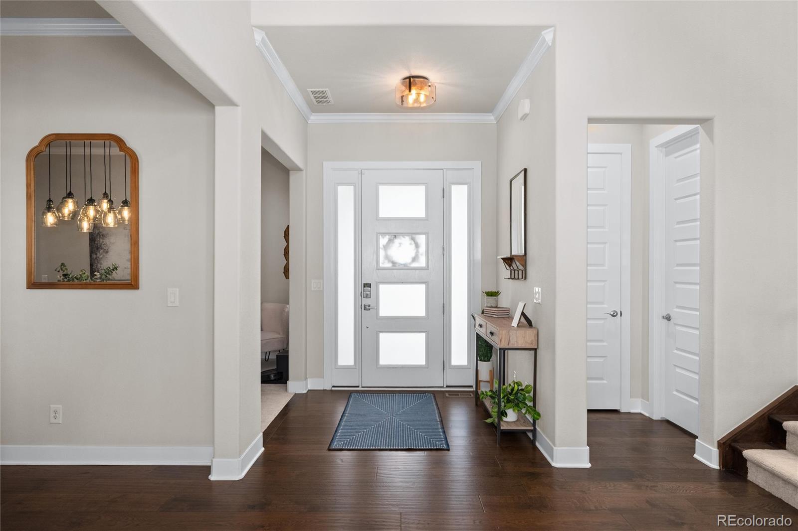MLS Image #4 for 27671 e lakeview drive,aurora, Colorado